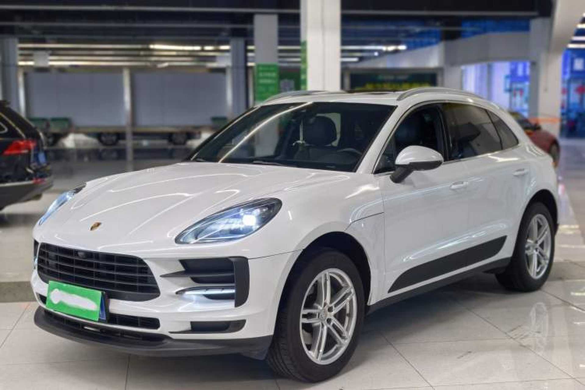 Used Porsche Macan 2018 Macan 2.0T Front Left 45 Deg