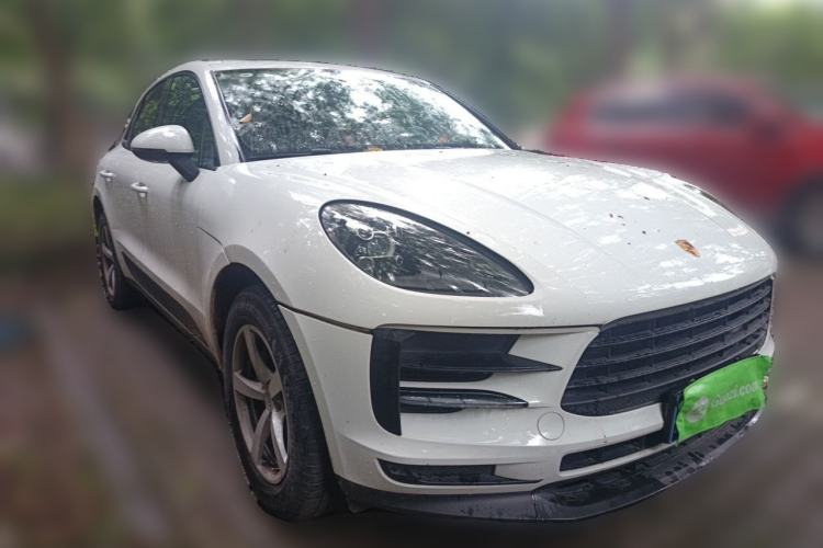 Used Porsche Macan 2018 Macan 2.0T Front Right 45 Deg