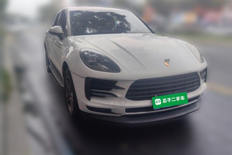 Used Porsche Macan 2018 Macan 2.0T Front Right 45 Deg