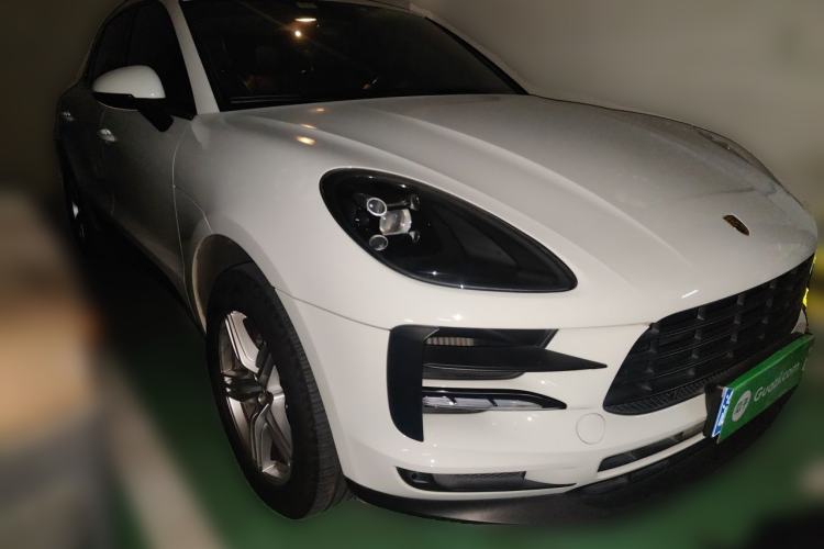 Used Porsche Macan 2018 Macan S 3.0T Front Right 45 Deg