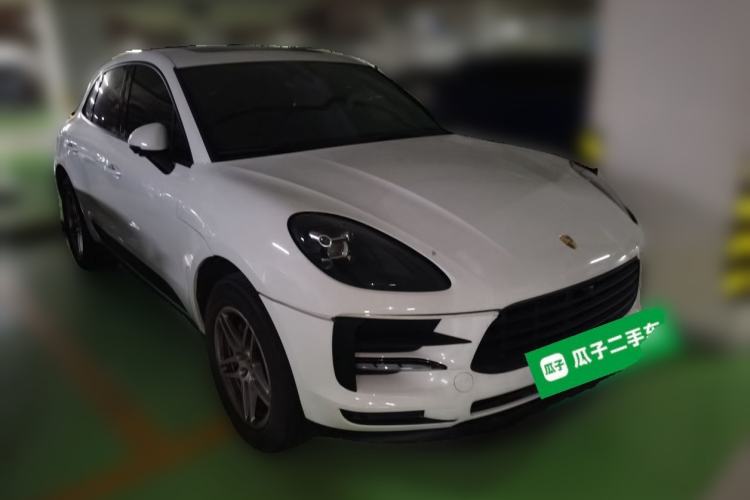 Used Porsche Macan 2018 Macan 2.0T Front Right 45 Deg