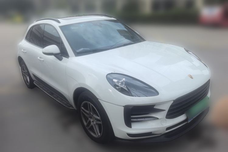 Used Porsche Macan 2018 Macan 2.0T Front Right 45 Deg