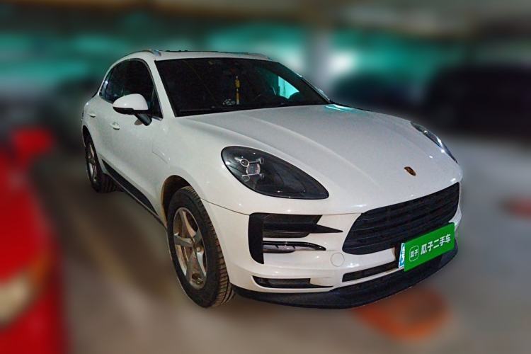 Used Porsche Macan 2018 Macan 2.0T Front Right 45 Deg