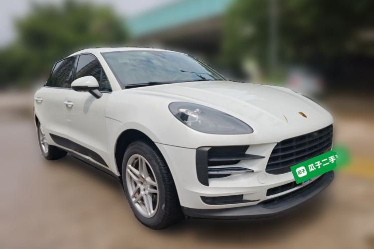 Used Porsche Macan 2018 Macan 2.0T Front Right 45 Deg