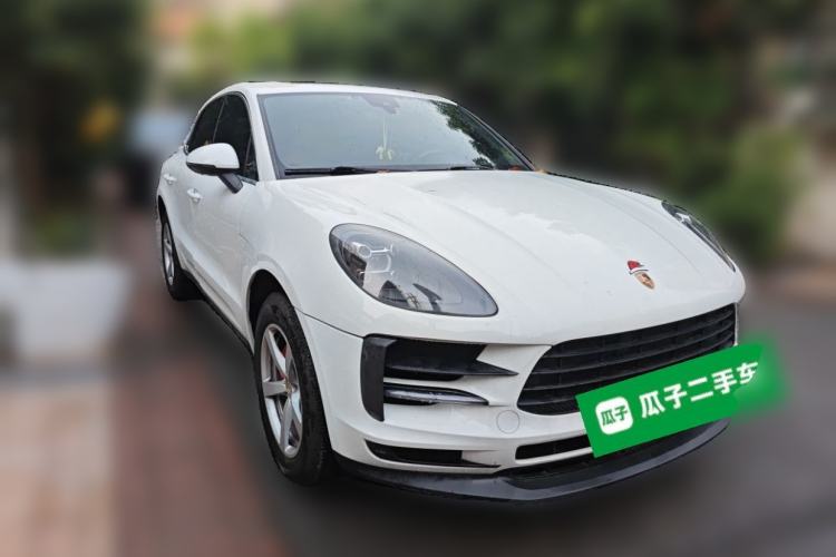 Used Porsche Macan 2018 Macan 2.0T Front Right 45 Deg