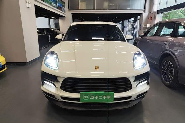 Used Porsche Macan 2018 Macan 2.0T Front