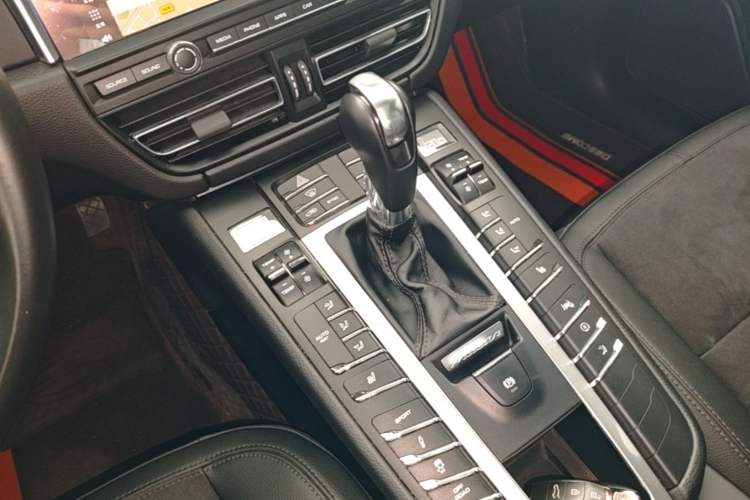 Used Porsche Macan 2018 Macan 2.0T Gear Lever