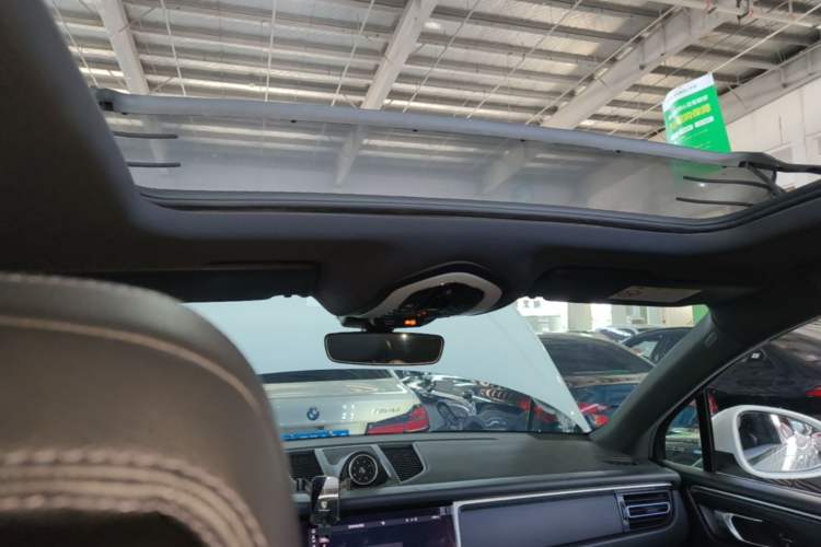 Used Porsche Macan 2018 Macan 2.0T Headliner