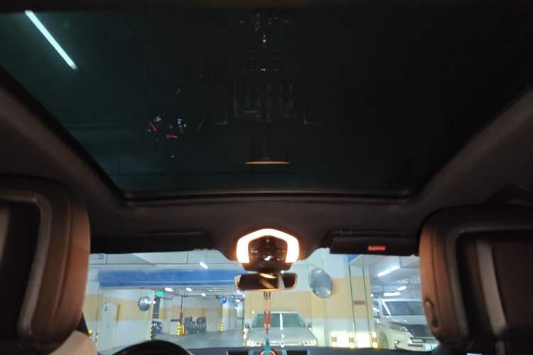 Used Porsche Macan 2018 Macan 2.0T Headliner