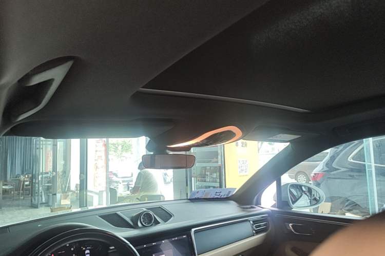 Used Porsche Macan 2018 Macan 2.0T Headliner