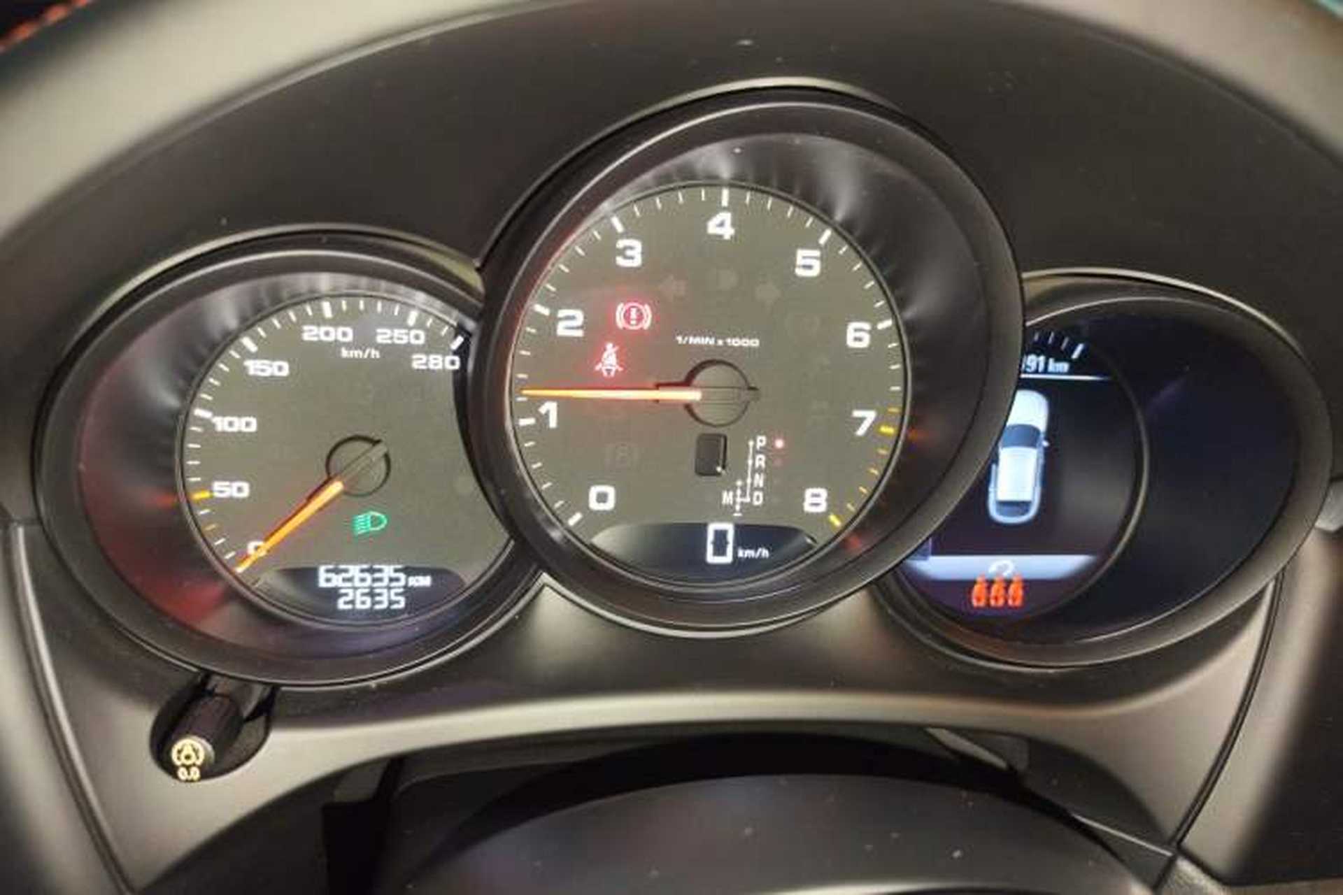 Used Porsche Macan 2018 Macan 2.0T Instrument Cluster