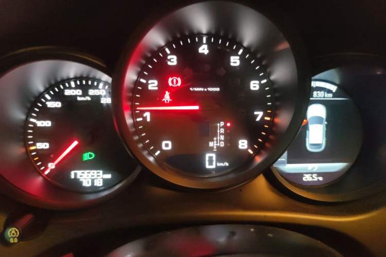 Used Porsche Macan 2018 Macan 2.0T Instrument Cluster