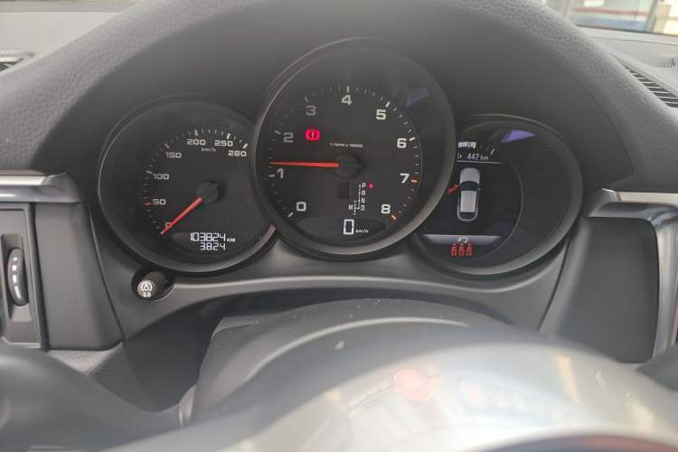 Used Porsche Macan 2018 Macan 2.0T Instrument Cluster