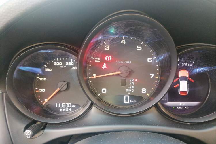 Used Porsche Macan 2018 Macan 2.0T Instrument Cluster