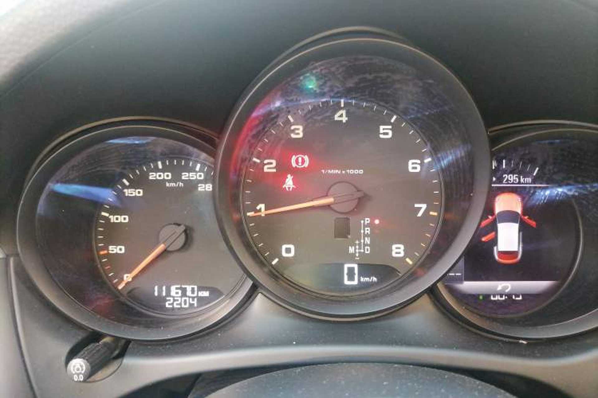 Used Porsche Macan 2018 Macan 2.0T Instrument Cluster