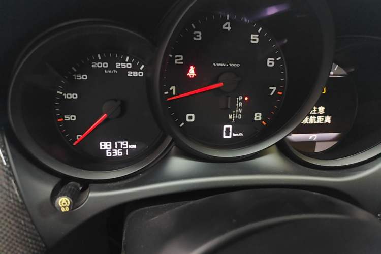 Used Porsche Macan 2018 Macan 2.0T Instrument Cluster
