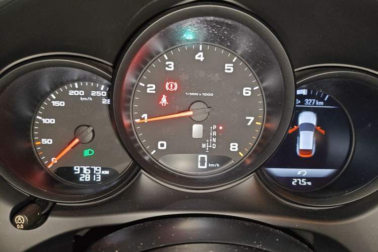 Used Porsche Macan 2018 Macan 2.0T Instrument Cluster