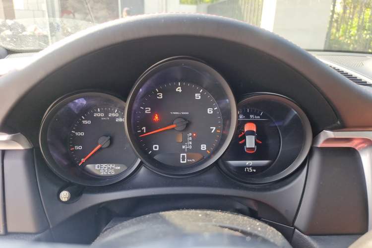 Used Porsche Macan 2018 Macan 2.0T Instrument Cluster