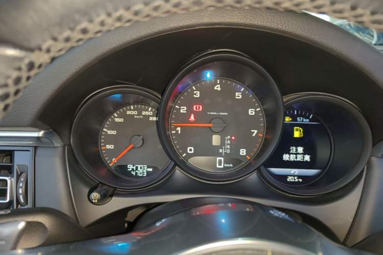Used Porsche Macan 2018 Macan 2.0T Instrument Cluster