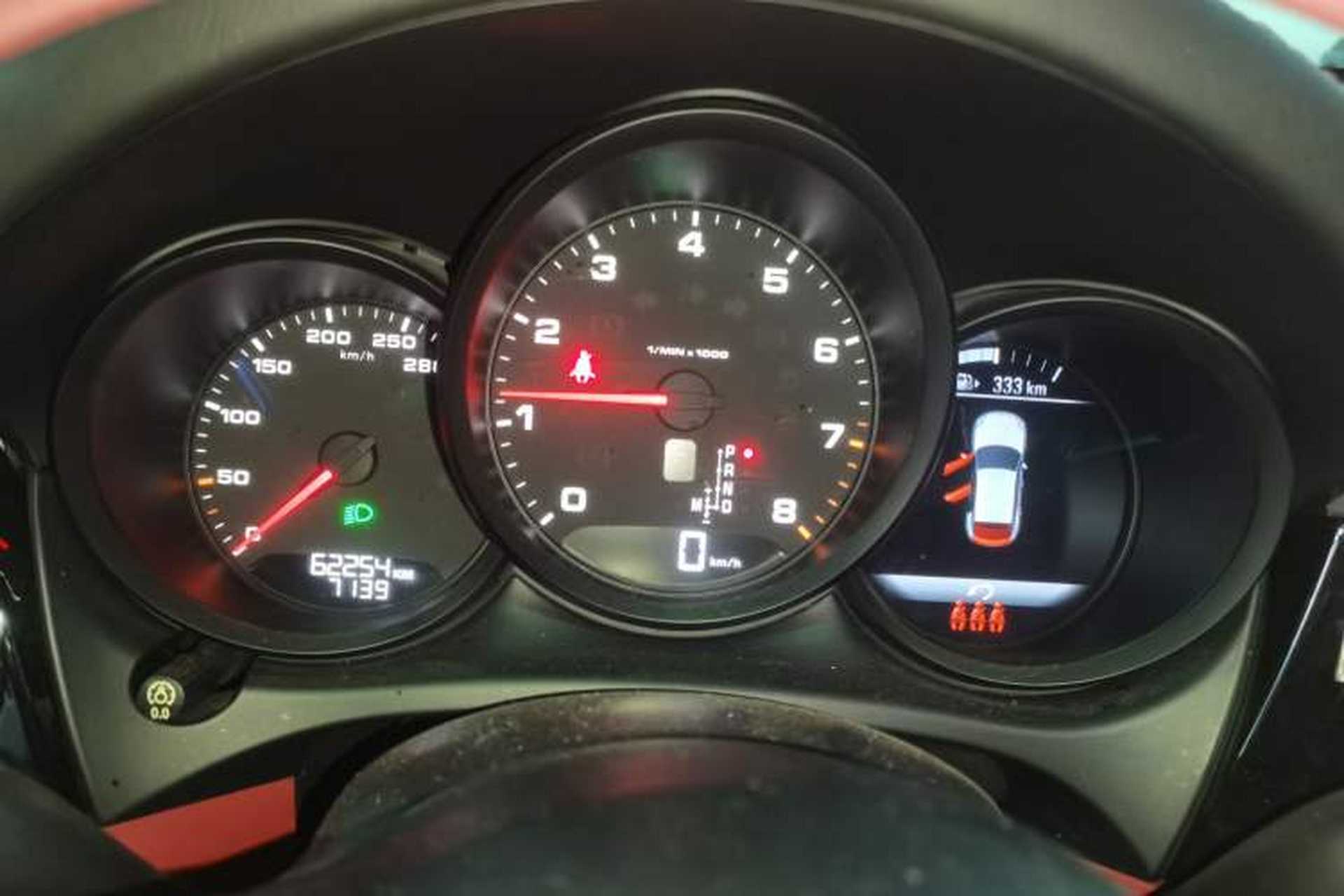 Used Porsche Macan 2018 Macan 2.0T Instrument Cluster