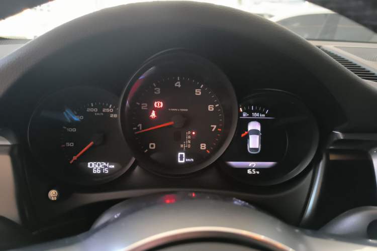 Used Porsche Macan 2018 Macan 2.0T Instrument Cluster