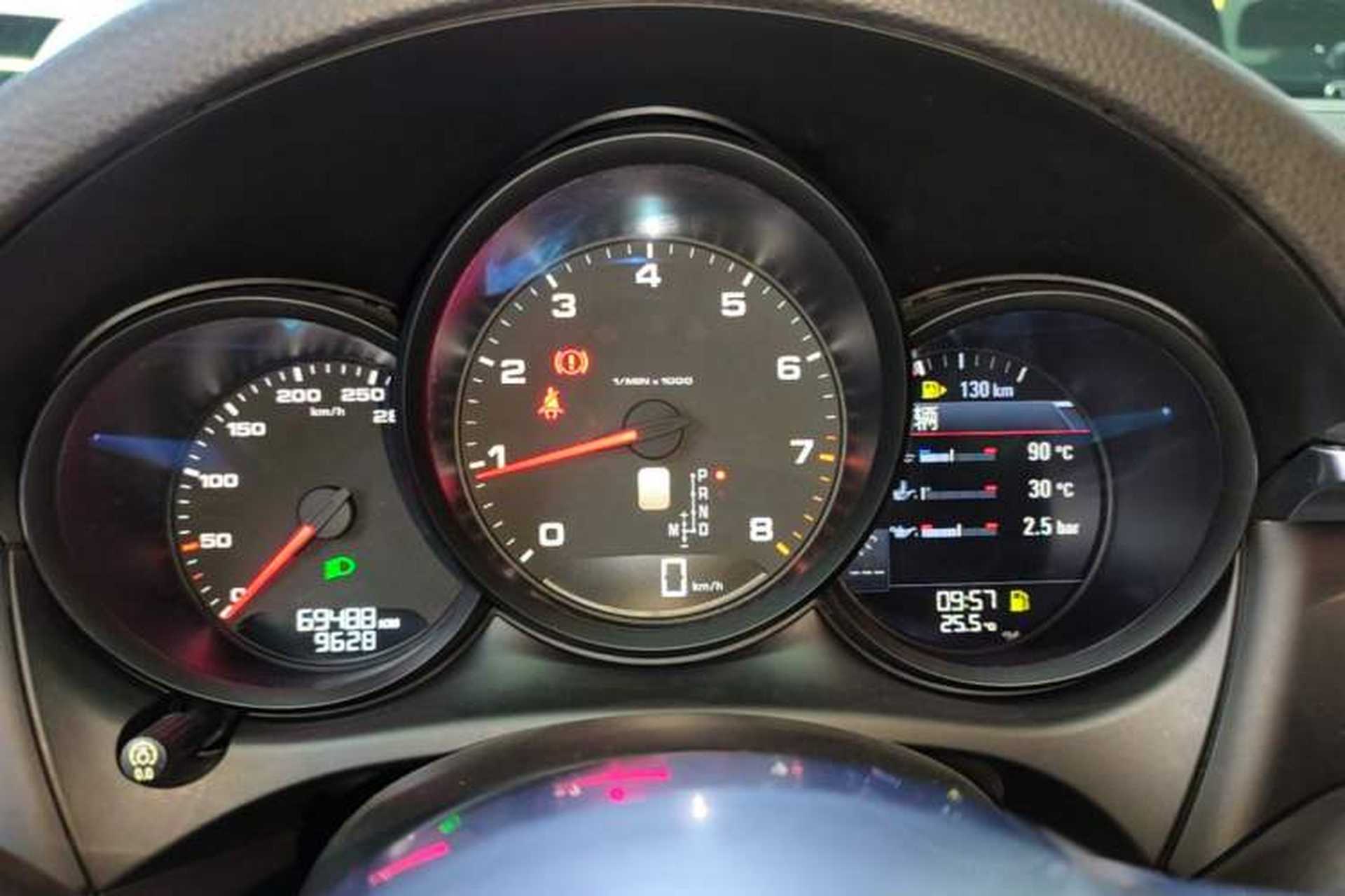 Used Porsche Macan 2018 Macan 2.0T Instrument Cluster