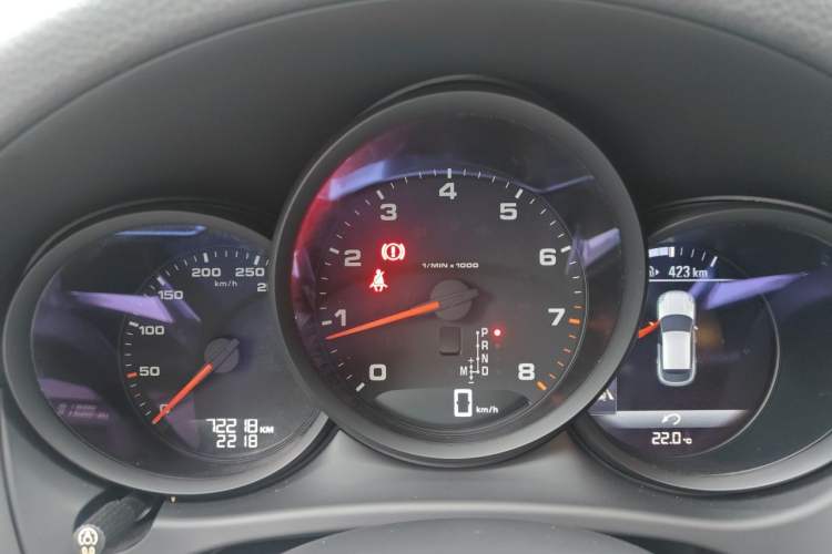Used Porsche Macan 2018 Macan 2.0T Instrument Cluster