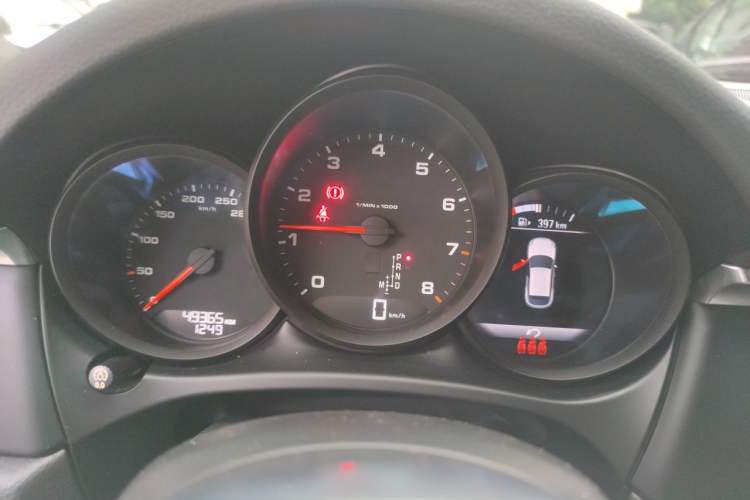 Used Porsche Macan 2018 Macan 2.0T Instrument Cluster