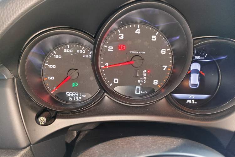Used Porsche Macan 2018 Macan 2.0T Instrument Cluster
