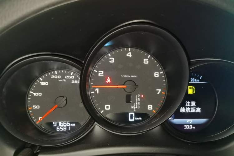 Used Porsche Macan 2018 Macan 2.0T Instrument Cluster