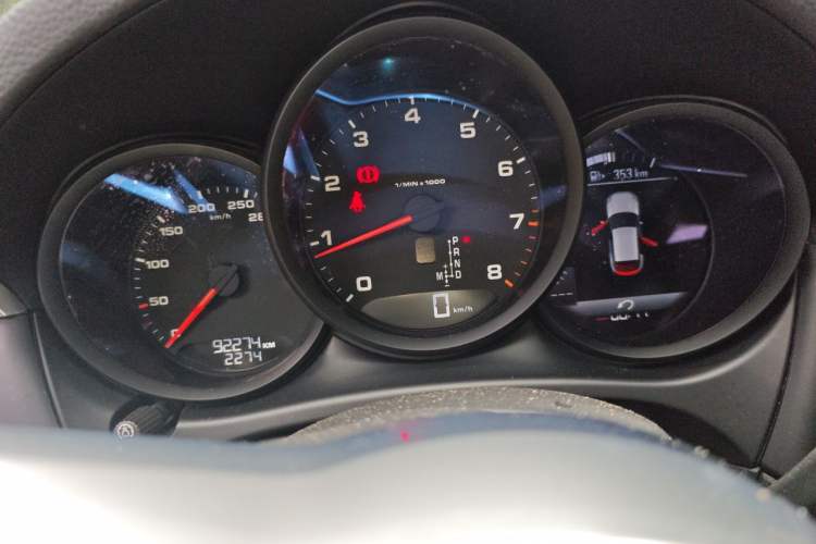 Used Porsche Macan 2018 Macan 2.0T Instrument Cluster