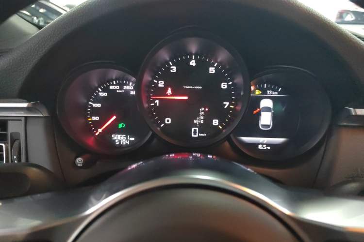 Used Porsche Macan 2018 Macan 2.0T Instrument Cluster