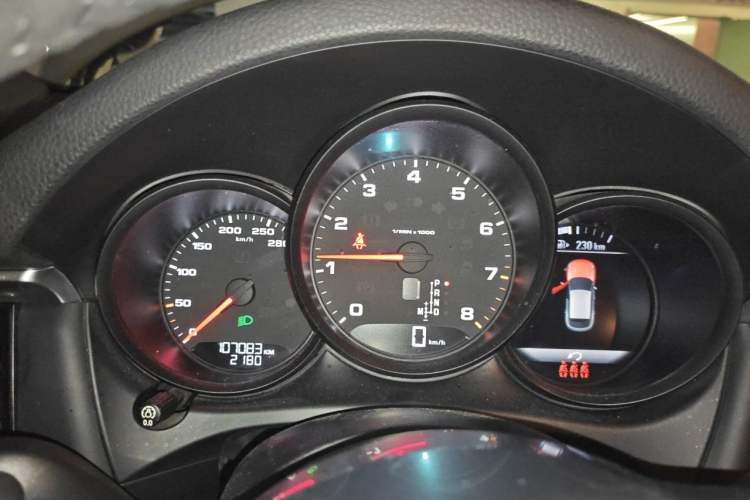 Used Porsche Macan 2018 Macan 2.0T Instrument Cluster
