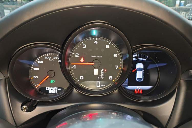 Used Porsche Macan 2018 Macan 2.0T Instrument Cluster