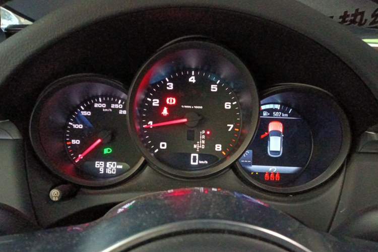 Used Porsche Macan 2018 Macan 2.0T Instrument Cluster