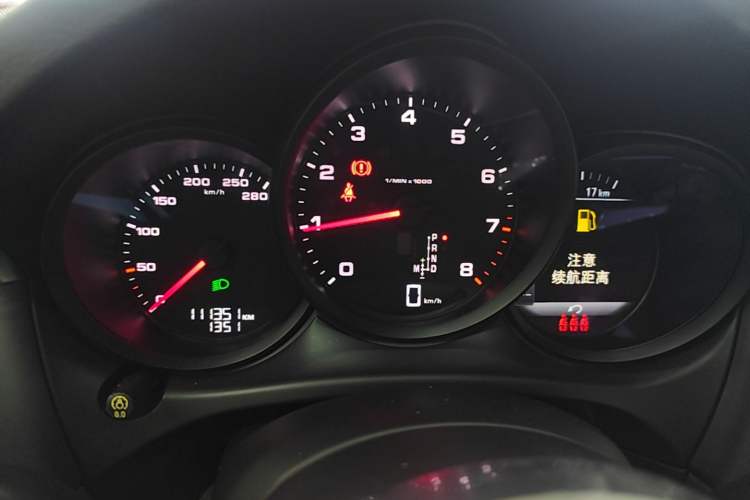 Used Porsche Macan 2018 Macan 2.0T Instrument Cluster