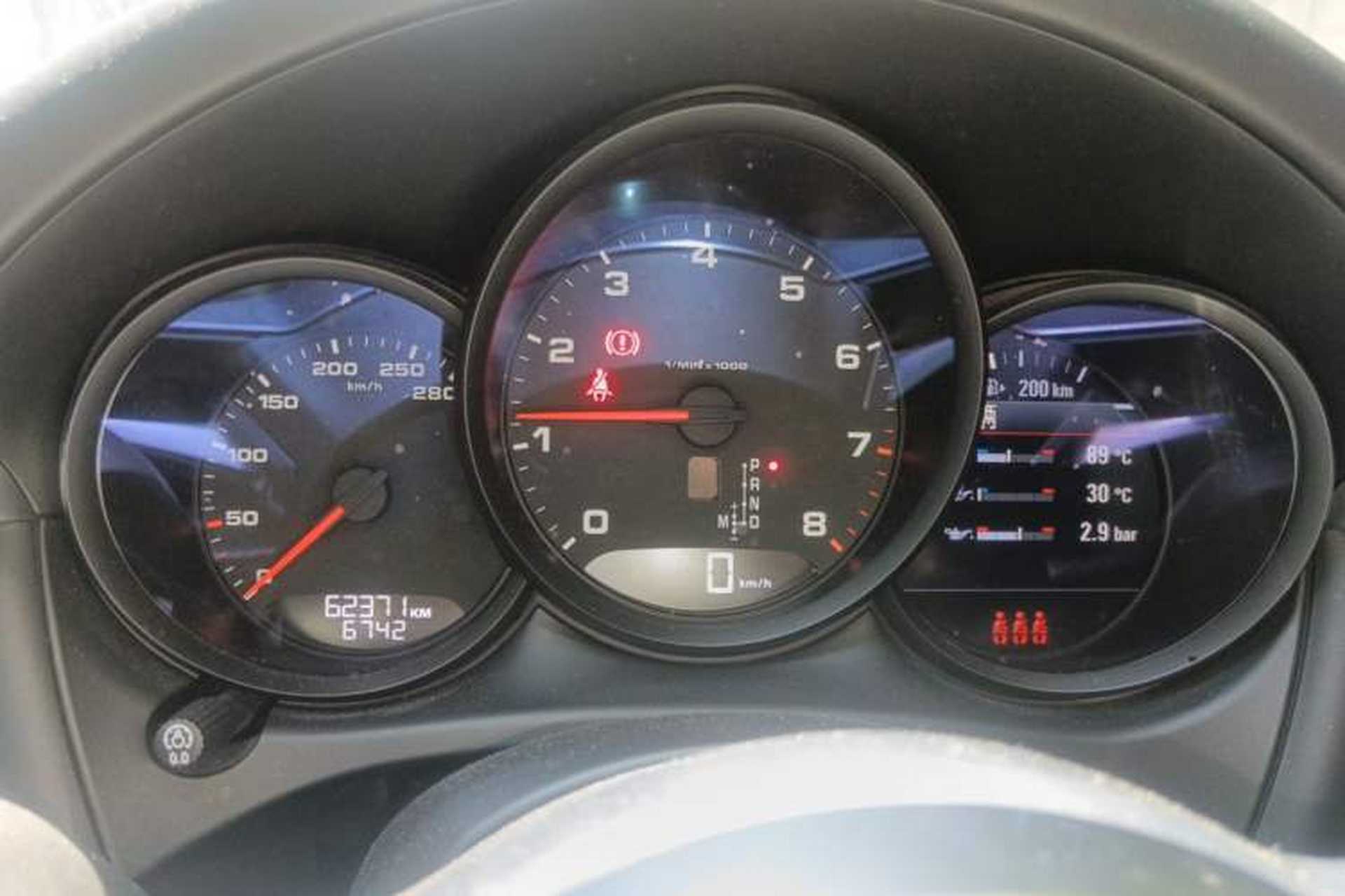 Used Porsche Macan 2018 Macan 2.0T Instrument Cluster