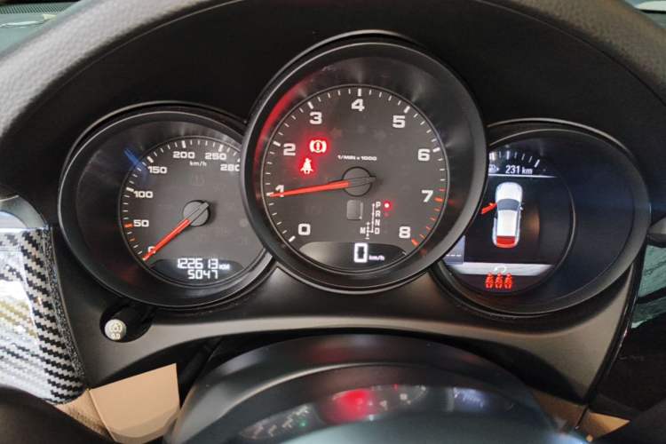 Used Porsche Macan 2018 Macan 2.0T Instrument Cluster