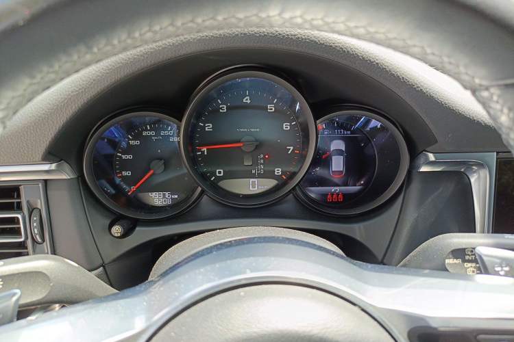 Used Porsche Macan 2018 Macan 2.0T Instrument Cluster