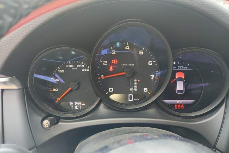Used Porsche Macan 2018 Macan 2.0T Instrument Cluster