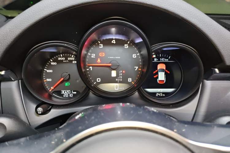 Used Porsche Macan 2018 Macan 2.0T Instrument Cluster