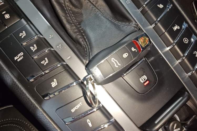 Used Porsche Macan 2018 Macan 2.0T Interior 1