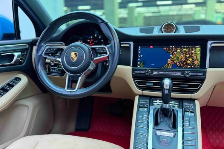 Used Porsche Macan 2018 Macan 2.0T Interior 11