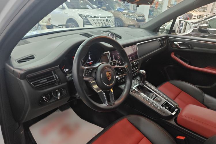 Used Porsche Macan 2018 Macan 2.0T Interior 3