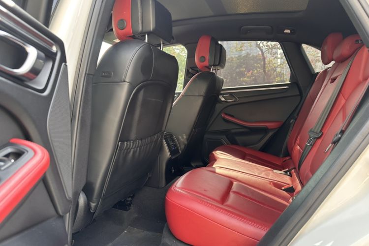 Used Porsche Macan 2018 Macan 2.0T Interior 3