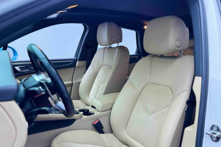 Used Porsche Macan 2018 Macan 2.0T Interior 3