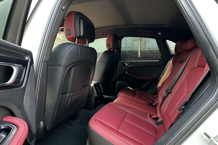Used Porsche Macan 2018 Macan 2.0T Interior 7
