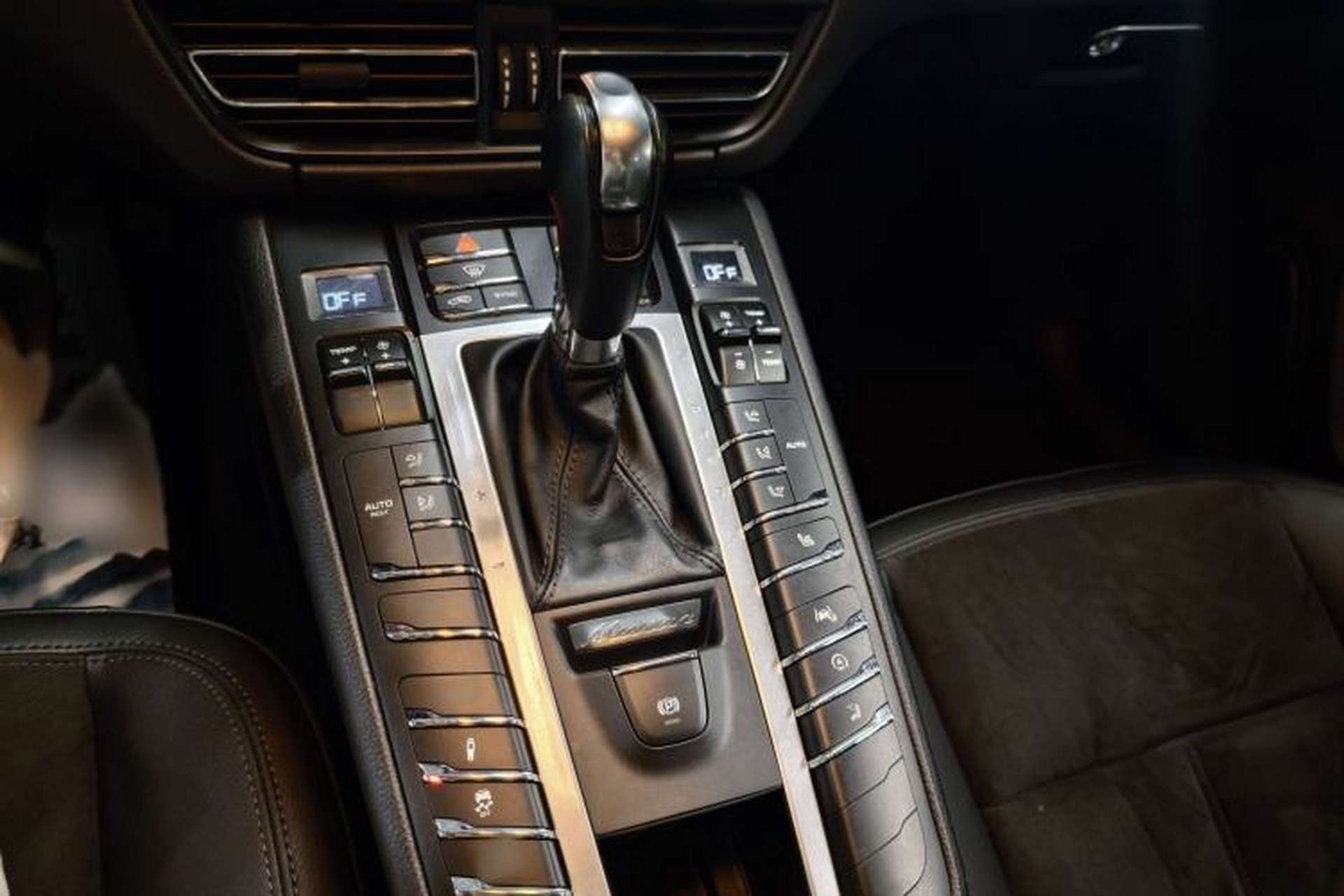 Used Porsche Macan 2018 Macan 2.0T Interior 7