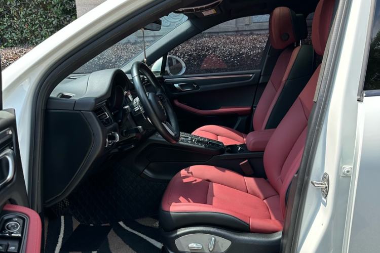 Used Porsche Macan 2018 Macan 2.0T Interior 7