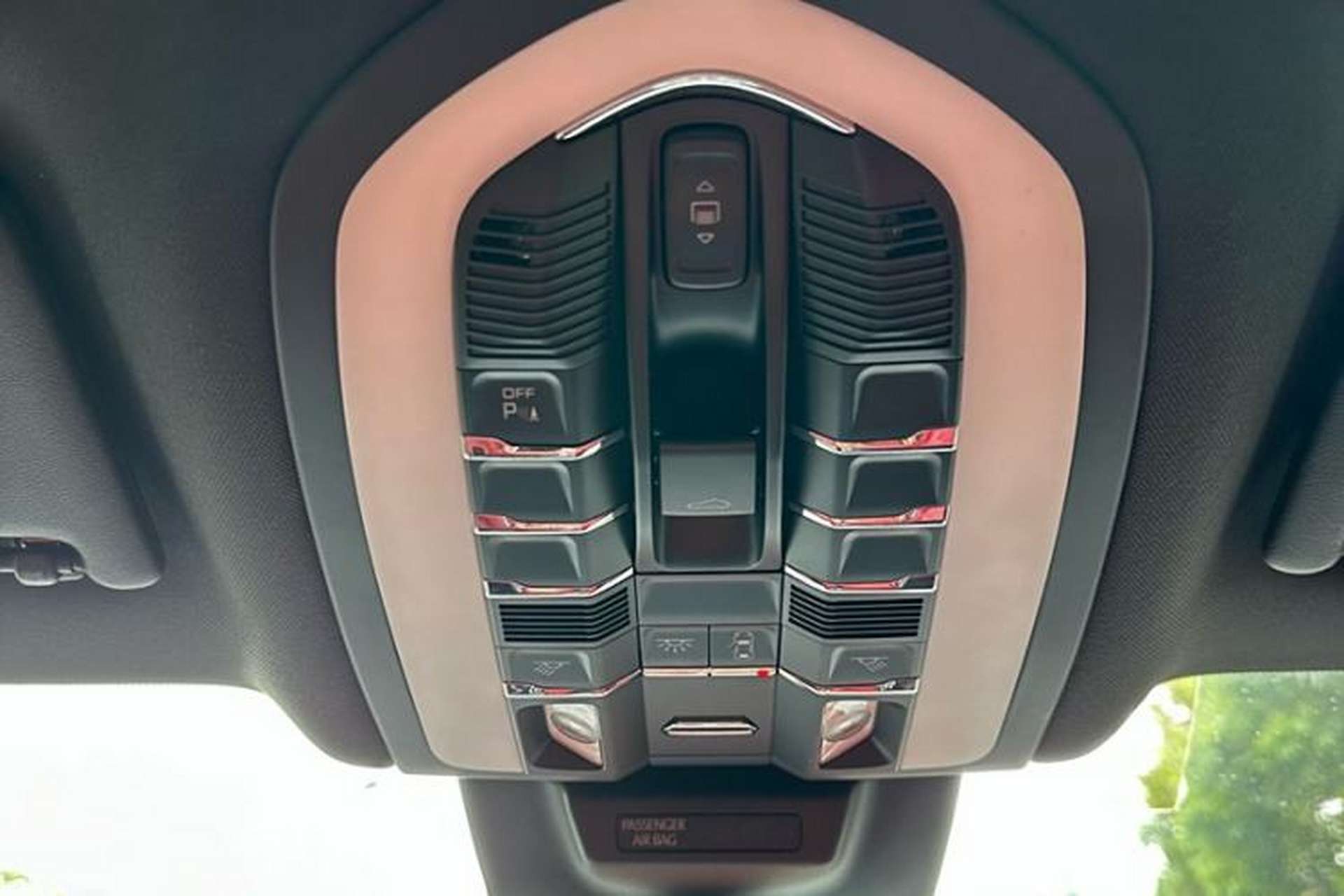 Used Porsche Macan 2018 Macan 2.0T Interior 8